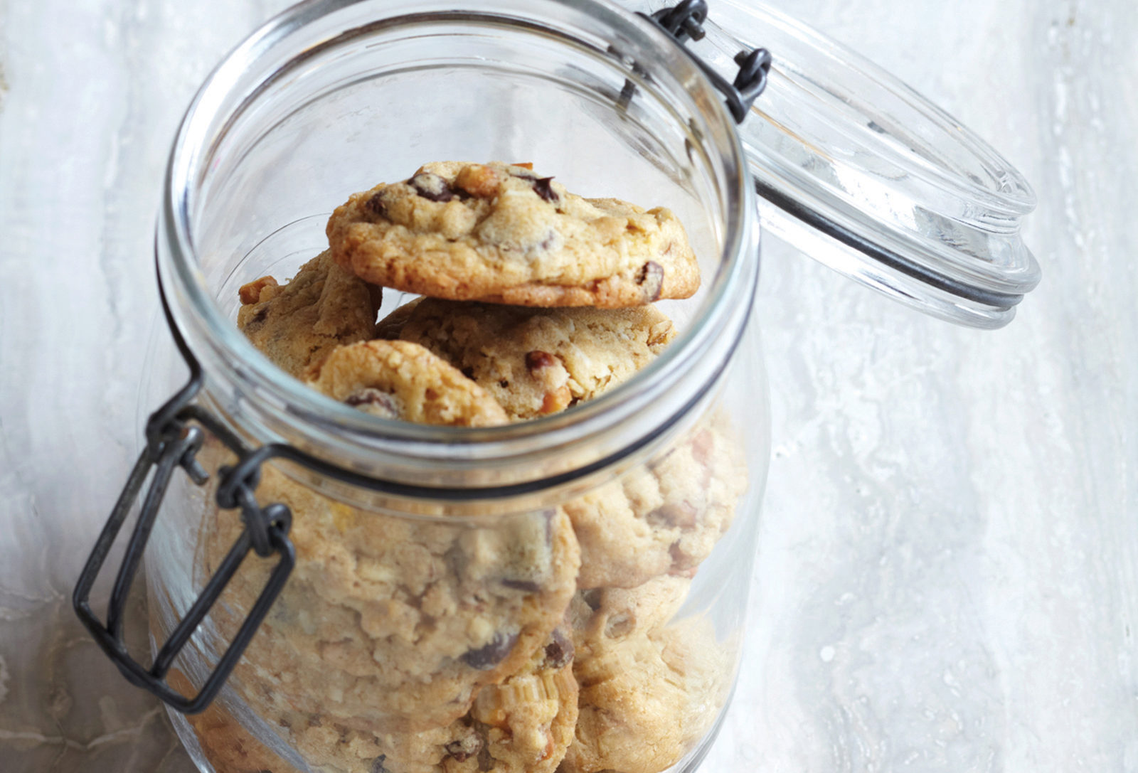 Chocolate & Pretzel Power Play Cookies – West IGA