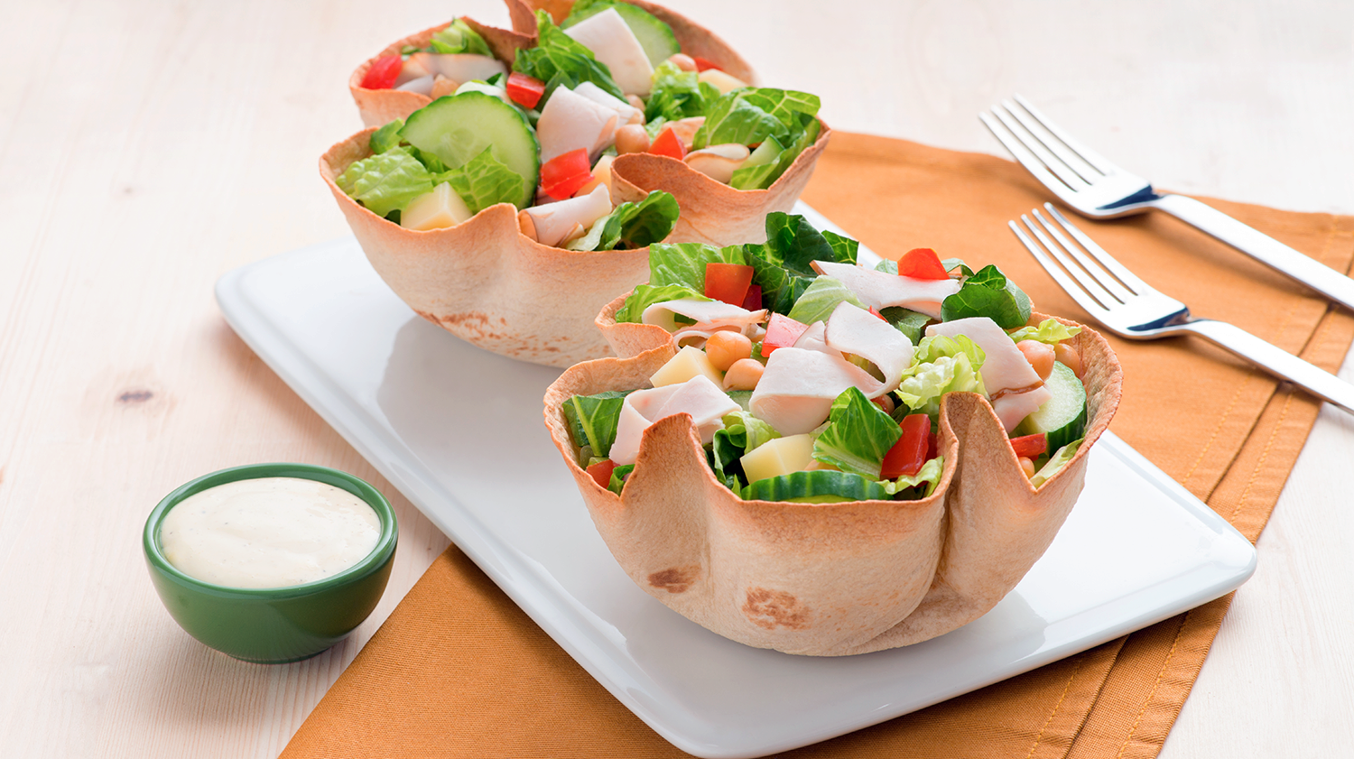 Chef’s Salad in Tortilla Bowls West IGA