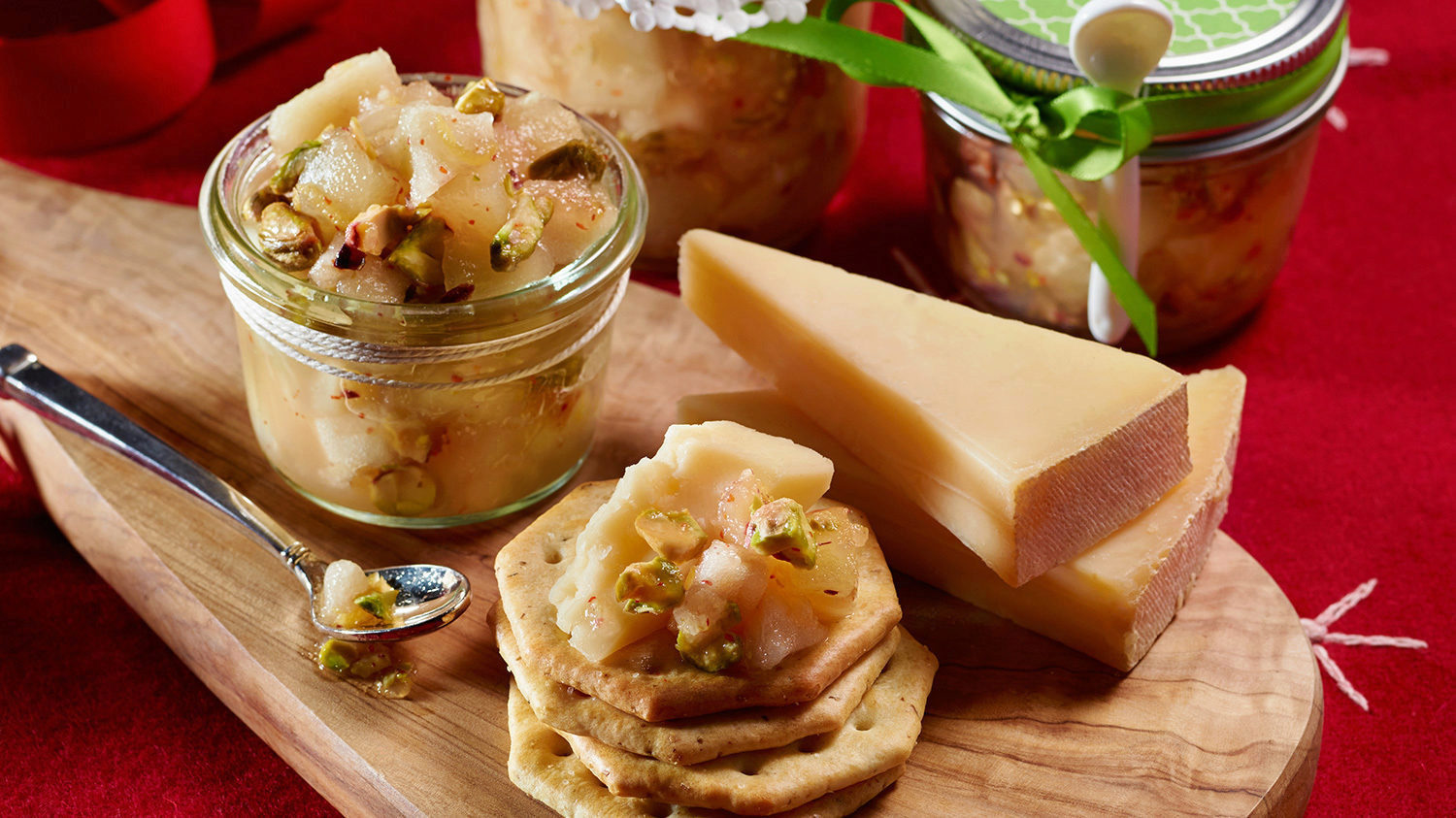 Apple & Pistachio Chutney – West IGA