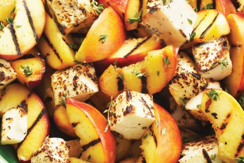 Grilled Peach & Halloumi Salad